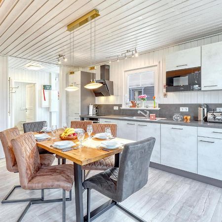 Beautiful home in Zerpenschleuse with WiFi&2 Bedrooms Exterior foto