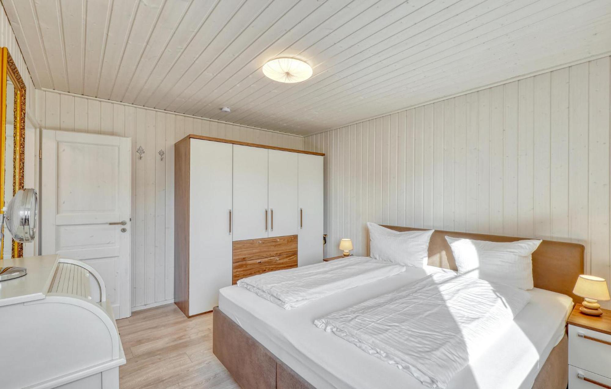 Beautiful home in Zerpenschleuse with WiFi&2 Bedrooms Exterior foto